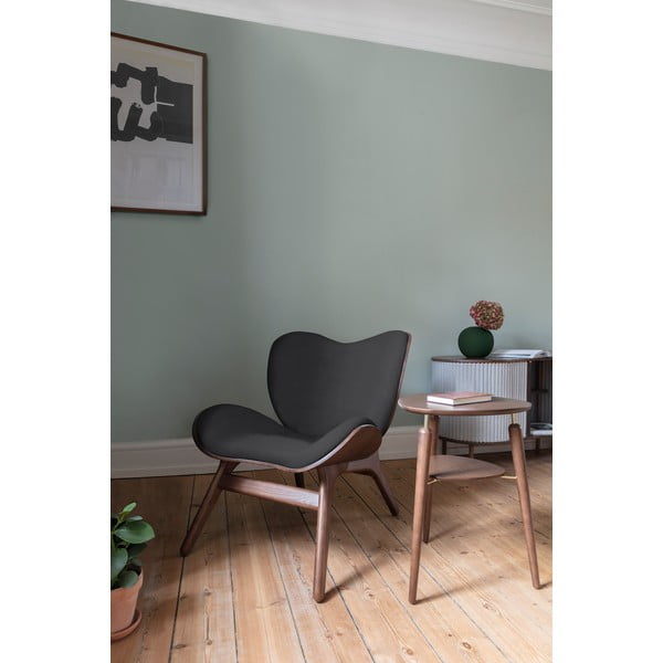 Oranžové kreslo A Conversation Piece – UMAGE-image-4