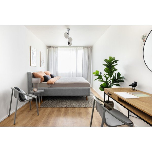 Svetlosivá čalúnená dvojlôžková posteľ s úložným priestorom s roštom 140x200 cm Lotte – Meise Möbel-image-1