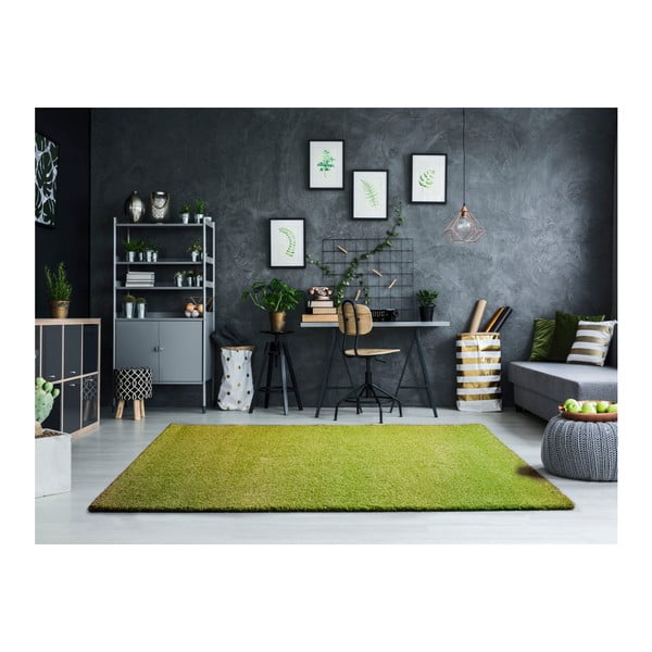 Zelený koberec Universal Khitan Liso Verde, 57 × 110 cm