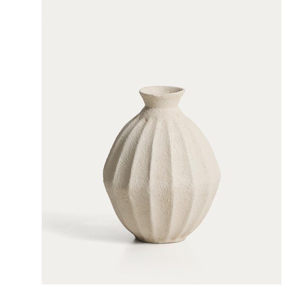Krémovobiela ručne vyrobená/vysoká váza z papiermaša (výška  46,5 cm) Arquena – Kave Home