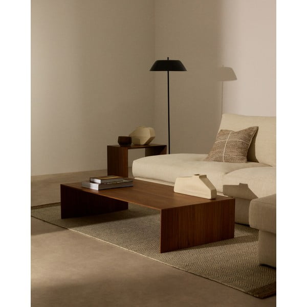 Konferenčný stolík v tmavoprírodnej farbe v dekore orecha 70x140 cm Litto – Kave Home-image-1