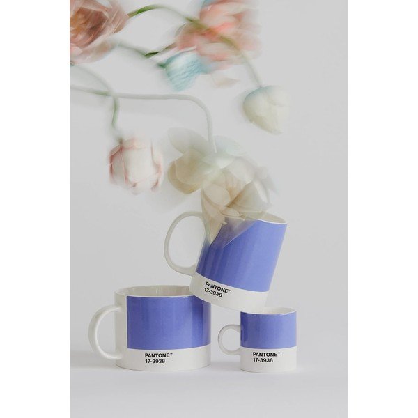Fialový porcelánový hrnček 375 ml Very Peri 17-3938 – Pantone-image-1