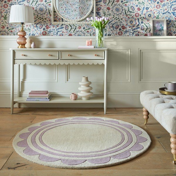 Ručne tkaný vlnený okrúhly koberec vo fialovo-prírodnej farbe ø 120 cm Lois Scallop – Flair Rugs-image-1
