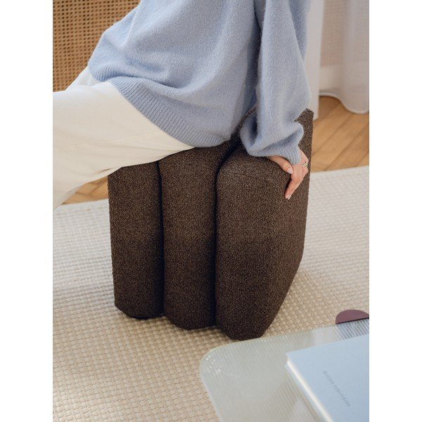 Hnedý taburet z textílie buklé Radd – noo.ma-image-2