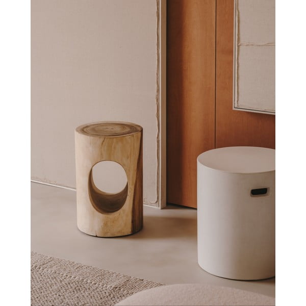 Betónová okrúhla záhradná podnožka ø 37 cm Aiguablava – Kave Home-image-2