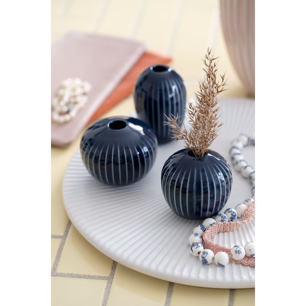 Súprava 3 miniatúrnych kameninových tmavomodrých váz Kähler Design Hammershoi Miniature-image-1