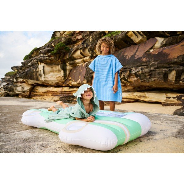 Zelená detská plážová osuška s kapucňou Sunnylife Monster, 3-6 rokov-image-1