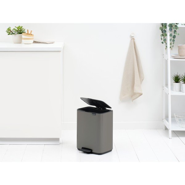 Sivý pedálový oceľový odpadkový kôš 12 l Bo – Brabantia-image-1