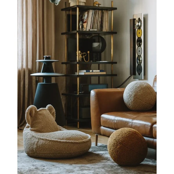 Hnedý detský pohovkový vankúš z textílie buklé Ball – Wigiwama-image-3