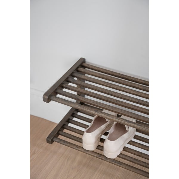 Tmavohnedá závesná polica na topánky z dubového dreva Inverness - Rowico-image-4