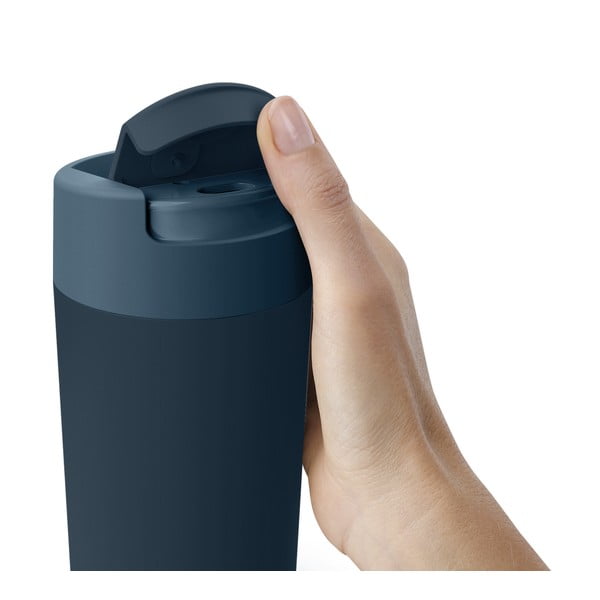 Tmavomodro-antracitový cestovný hrnček 450 ml Sipp – Joseph Joseph-image-1
