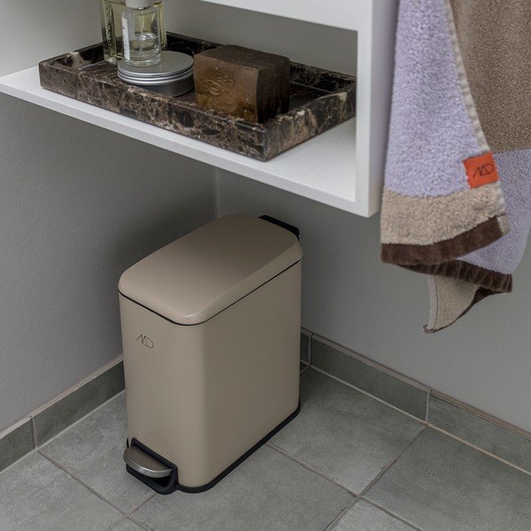 Béžový pedálový kovový odpadkový kôš 5 l Wendy – Mette Ditmer Denmark-image-1