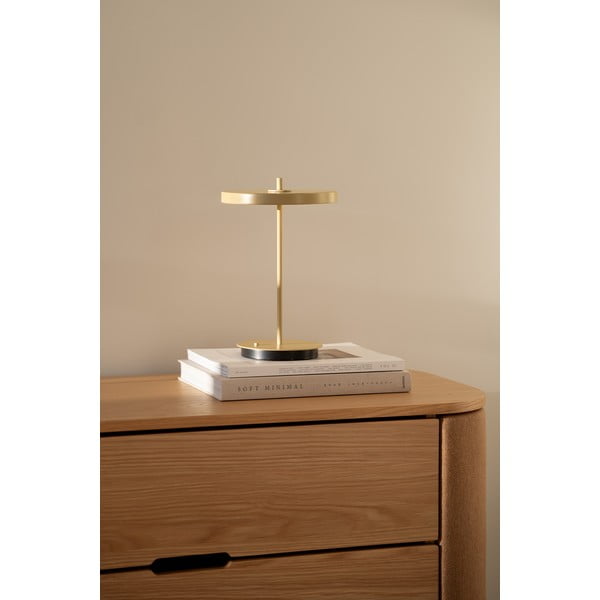 Svetložltá kovová LED stolová lampa s kovovým tienidlom (výška 31 cm) Asteria Move – UMAGE-image-1