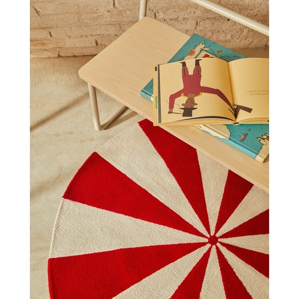Červený/biely detský koberec s prímesou bavlny ø100 cm Wirla – Kave Home-image-1