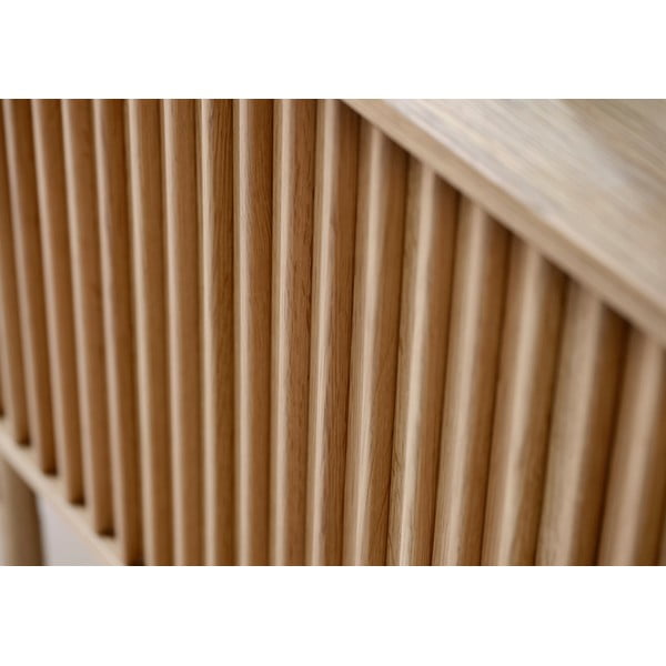 Nízka komoda v dekore duba v prírodnej farbe 160x73 cm Carno – Unique Furniture-image-1