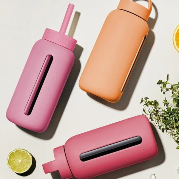 Oranžová cestovná fľaša 720 ml Tropical Papaya – Muuki-image-1