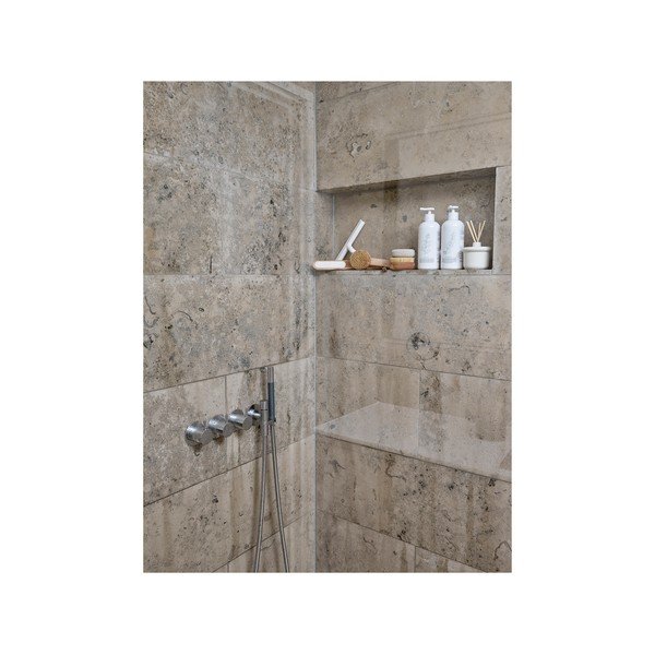 Kúpeľňová kefa na päty Inu - Zone-image-2