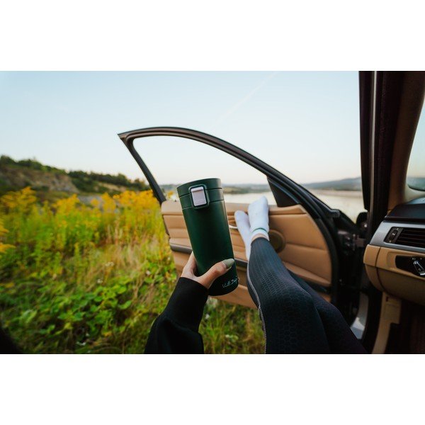 Zelený cestovný termohrnček Vialli Design Fuori, 400 ml-image-4