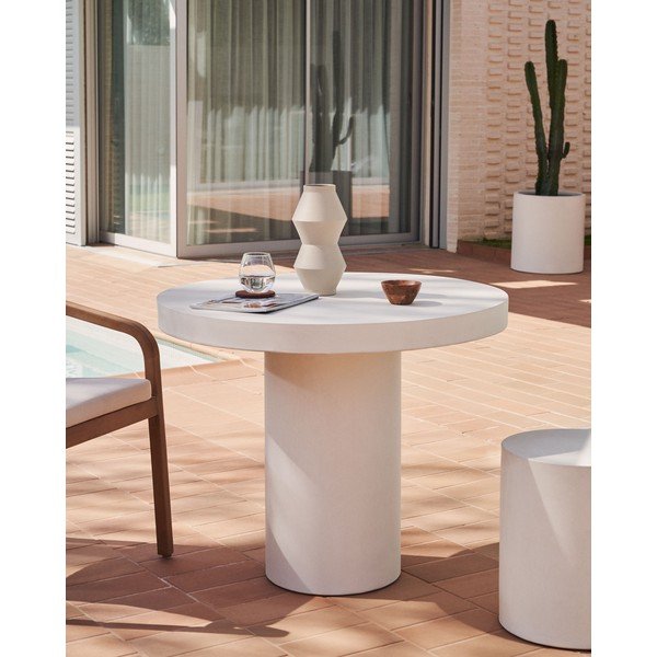 Betónový okrúhly záhradný jedálenský stôl ø 90 cm Aiguablava – Kave Home-image-1