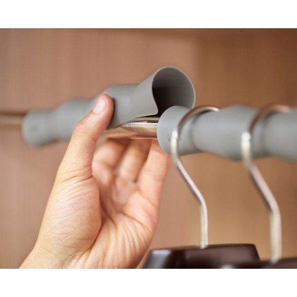 Plastové dištančné vložky na šatníkovú tyč v súprave 2 ks Orderly – Joseph Joseph-image-1