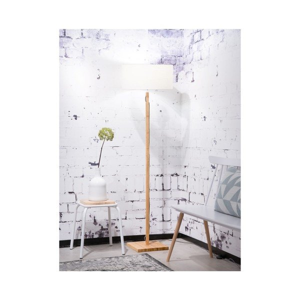 Stojacia lampa s bielym tienidlom a konštrukciou z bambusu Good&Mojo Fuji-image-4