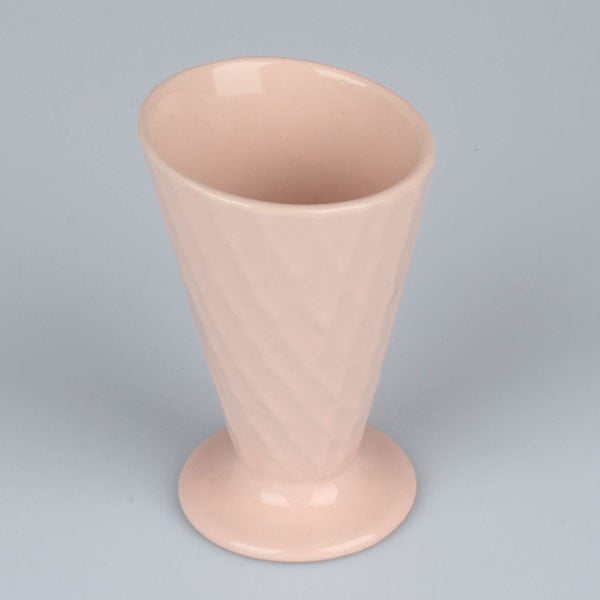 Ružový keramický pohár na zmrzlinu Dakls