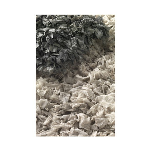 Sivý koberec Geese Fluffy, 120 × 60 cm-image-1