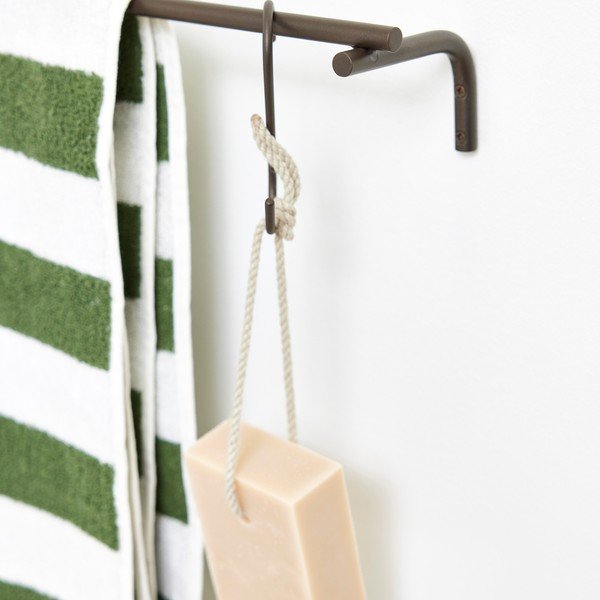 Hnedý nástenný držiak na uteráky z nehrdzavejúcej ocele Pieni – OYOY Living Design-image-2