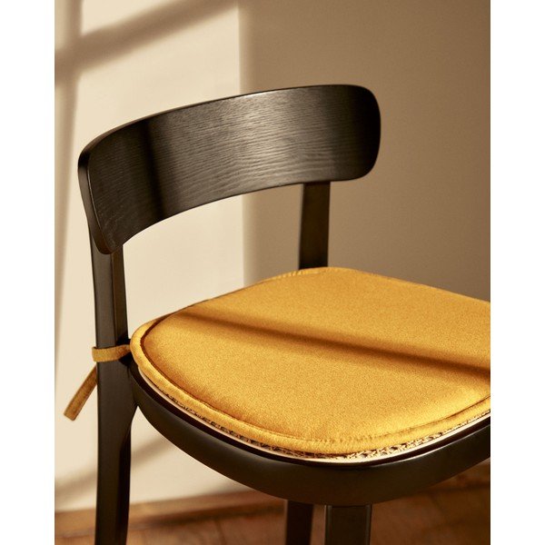 Sedák z mikrovlákna 43x43 cm Romane – Kave Home-image-1