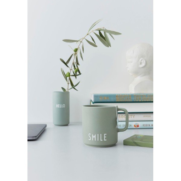 Zelený porcelánový hrnček Design Letters Smile-image-2