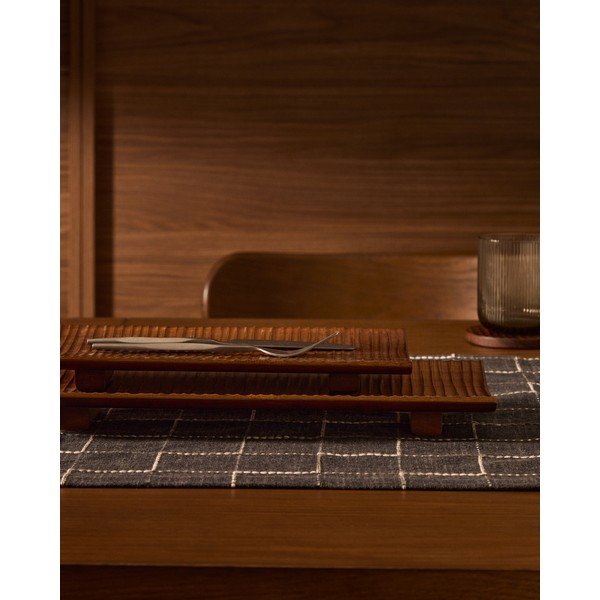 Servírovacia drevená tácka 15x38 cm Rommu – Kave Home-image-2