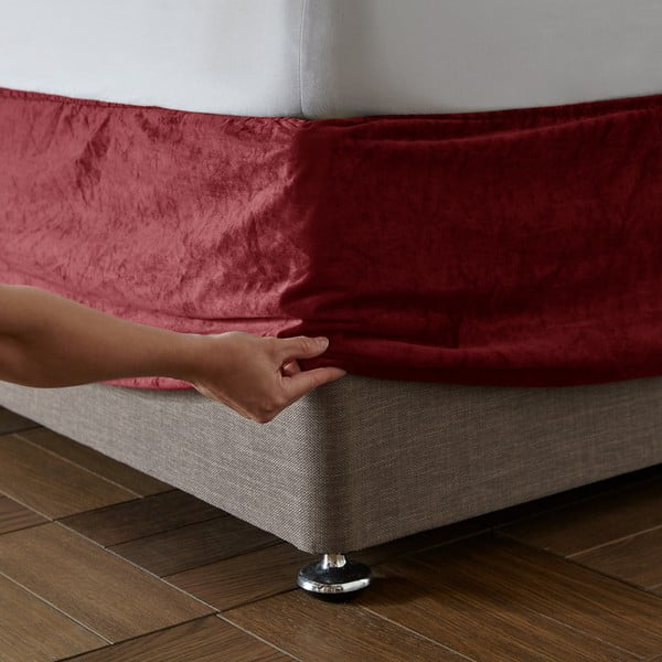 Červený napínací zamatový poťah na rám postele 152x198 cm Kingsley – Catherine Lansfield-image-1