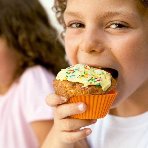 Silikónové formy na muffiny v súprave 12 ks ø 7 cm – Lékué-image-1