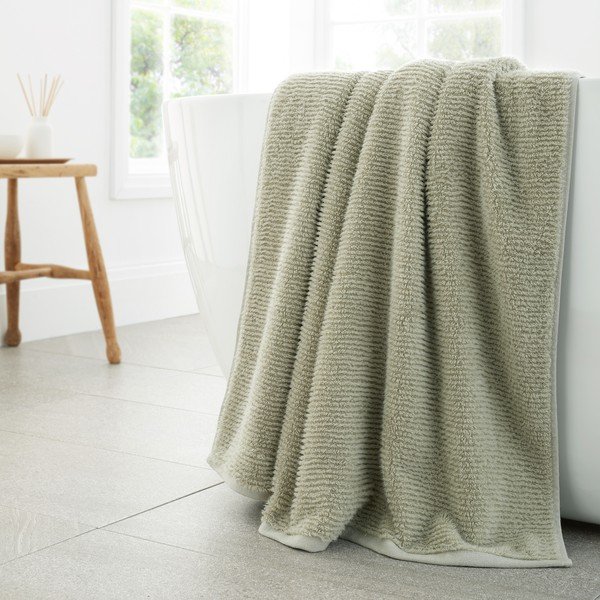 Svetlozelená bavlnená osuška 70x127 cm Soft Zero Twist Spa Towel – Bianca-image-1