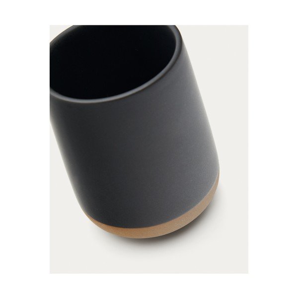 Tmavosivý keramický téglik na zubné kefky Silma – Kave Home-image-4