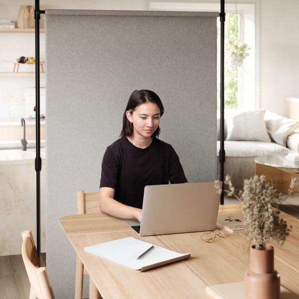 Matne čierny oceľový deliaci rám na záves Anywhere – Umbra-image-4