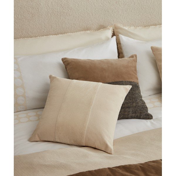 Obliečka na vankúš 45x45 cm Zaira – Kave Home-image-1