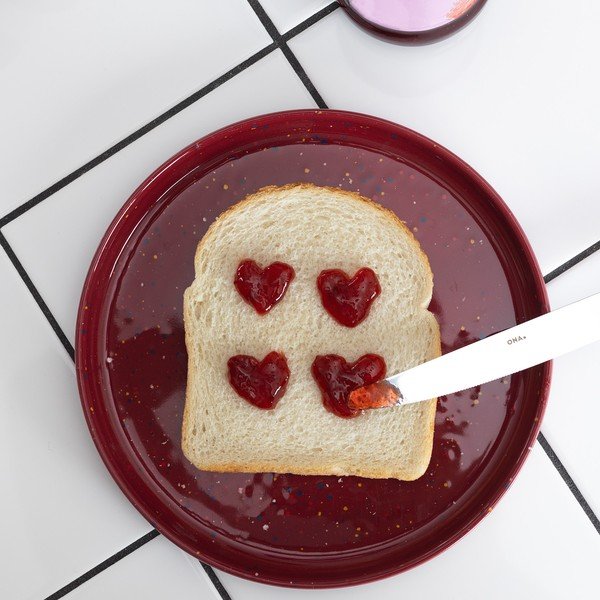 Vínovočervený dezertný porcelánový tanier ø 20,5 cm Fika – ONA-image-1