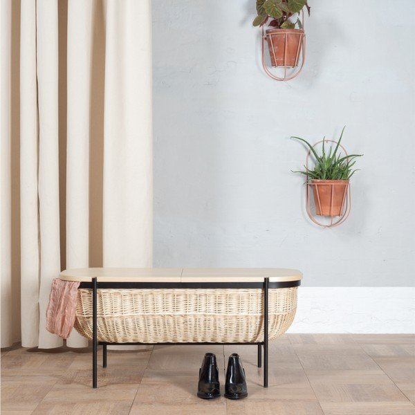 Prútená lavica s čiernou konštrukciou a úložným priestorom OK Design Willow-image-1