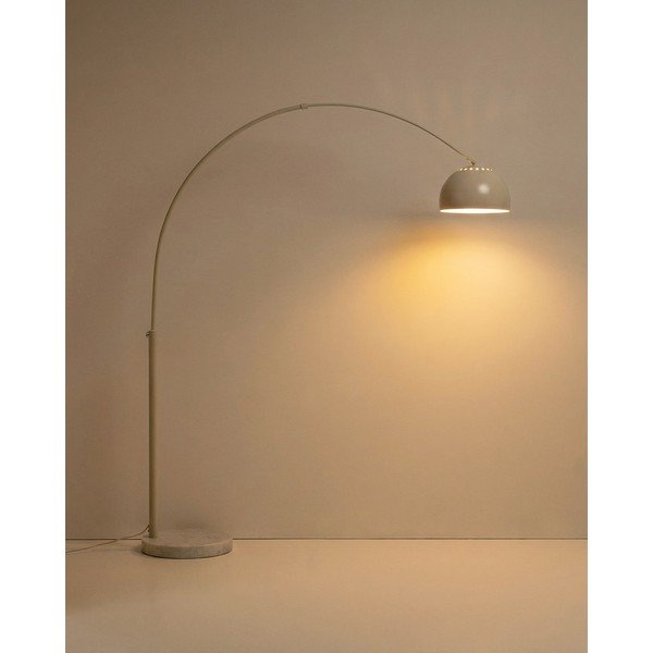 Biela stojacia lampa s kovovým tienidlom (výška  160 cm) Madali – Kave Home-image-1