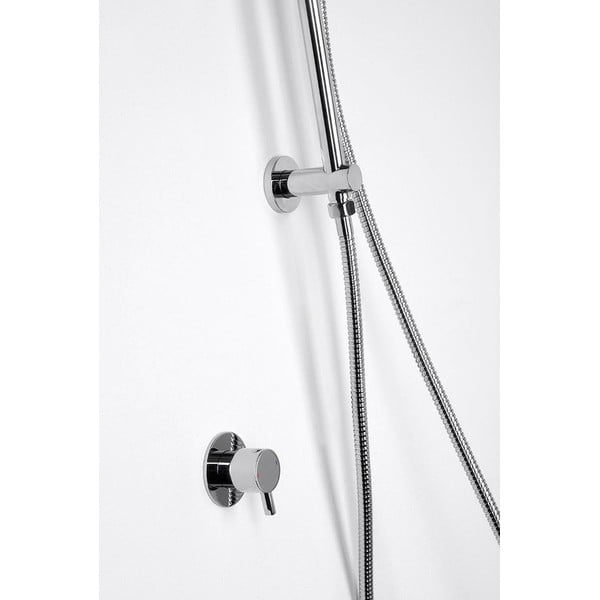 Nástenná mosadzná sprchová tyč v lesklo striebornej farbe s posuvným držiakom a vývodom vody 76 cm Daniela – Sapho-image-2