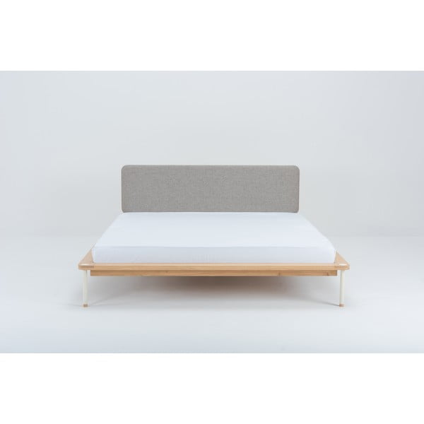 Dvojlôžková posteľ z dubového dreva Gazzda Fina, 140 x 200 cm-image-1