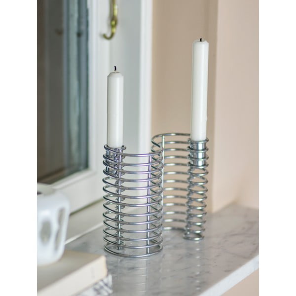 Kovový svietnik Wavela – Bloomingville-image-1