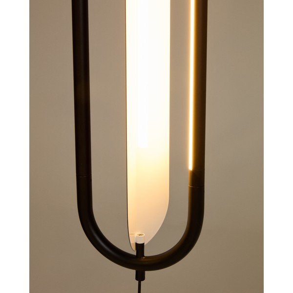 Čierna LED stojacia lampa (výška  300 cm) Bow – Kave Home-image-2