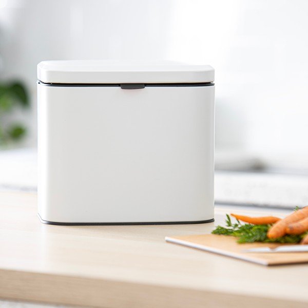 Biela nádoba na kompostovateľný odpad 4 l Essentials – Ladelle-image-3