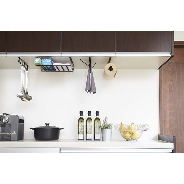 Čierny závesný držiak na kuchynské utierky Yamazaki Tower-image-2