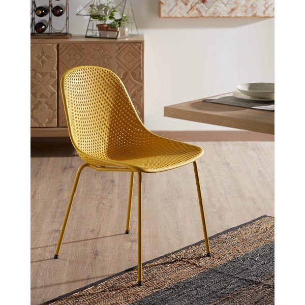 Žltá kovová záhradná stolička Quinby – Kave Home-image-1