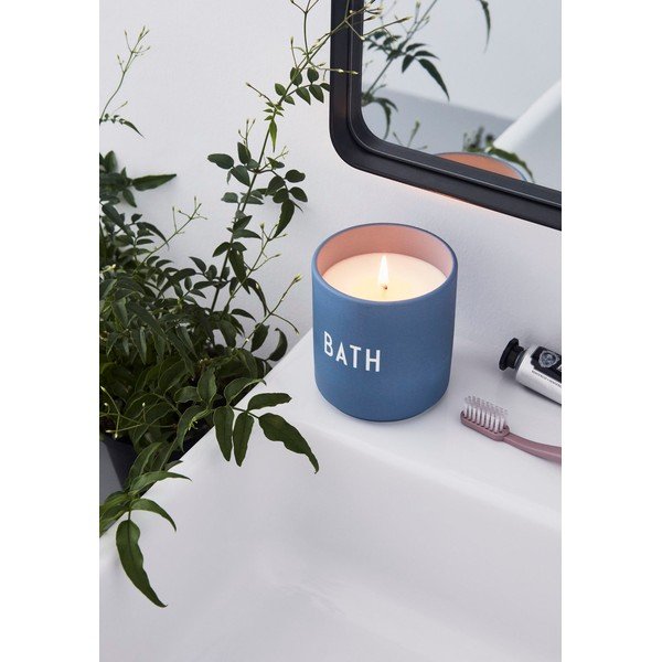Vonná sviečka zo sójového vosku Design Letters Bath-image-1