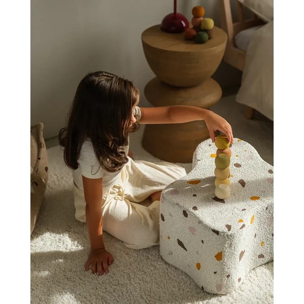 Biely detský puf z textílie buklé/ženilkový Terrazzo Cloud – Wigiwama-image-2