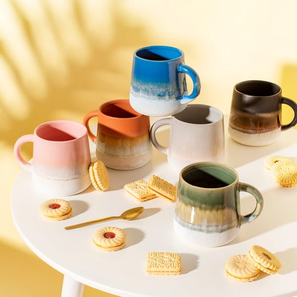 Čierny hrnček z kameniny 360 ml Mojave – Sass & Belle-image-1